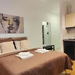 아파트 Kael Apartment-near Airport
